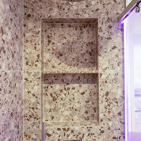 Centro Balcony Guest house Tirana